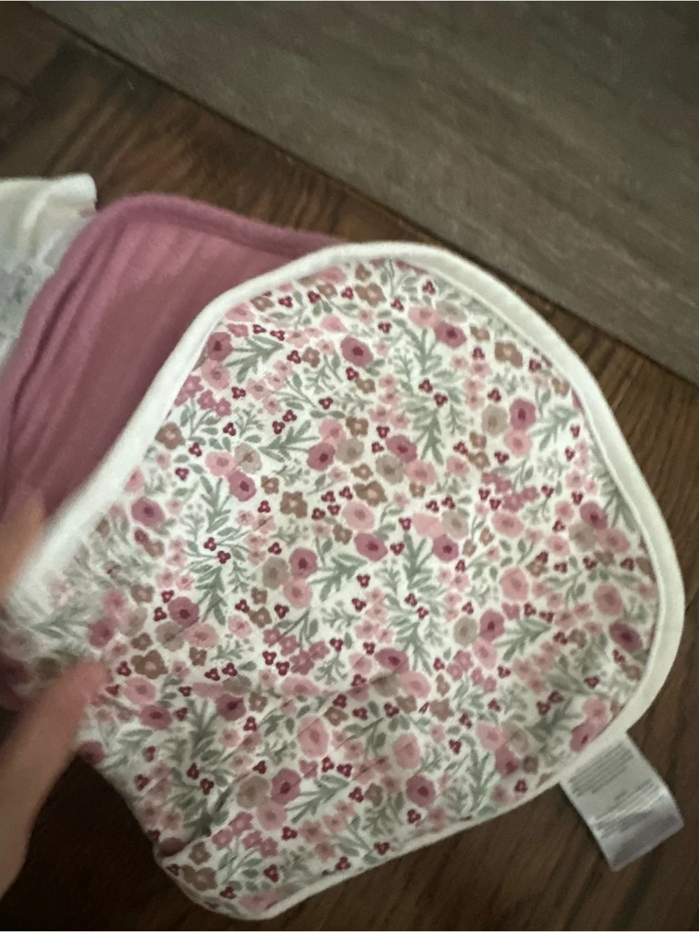Soft Pink Floral Baby burp cloth Set - Gentle Cotton